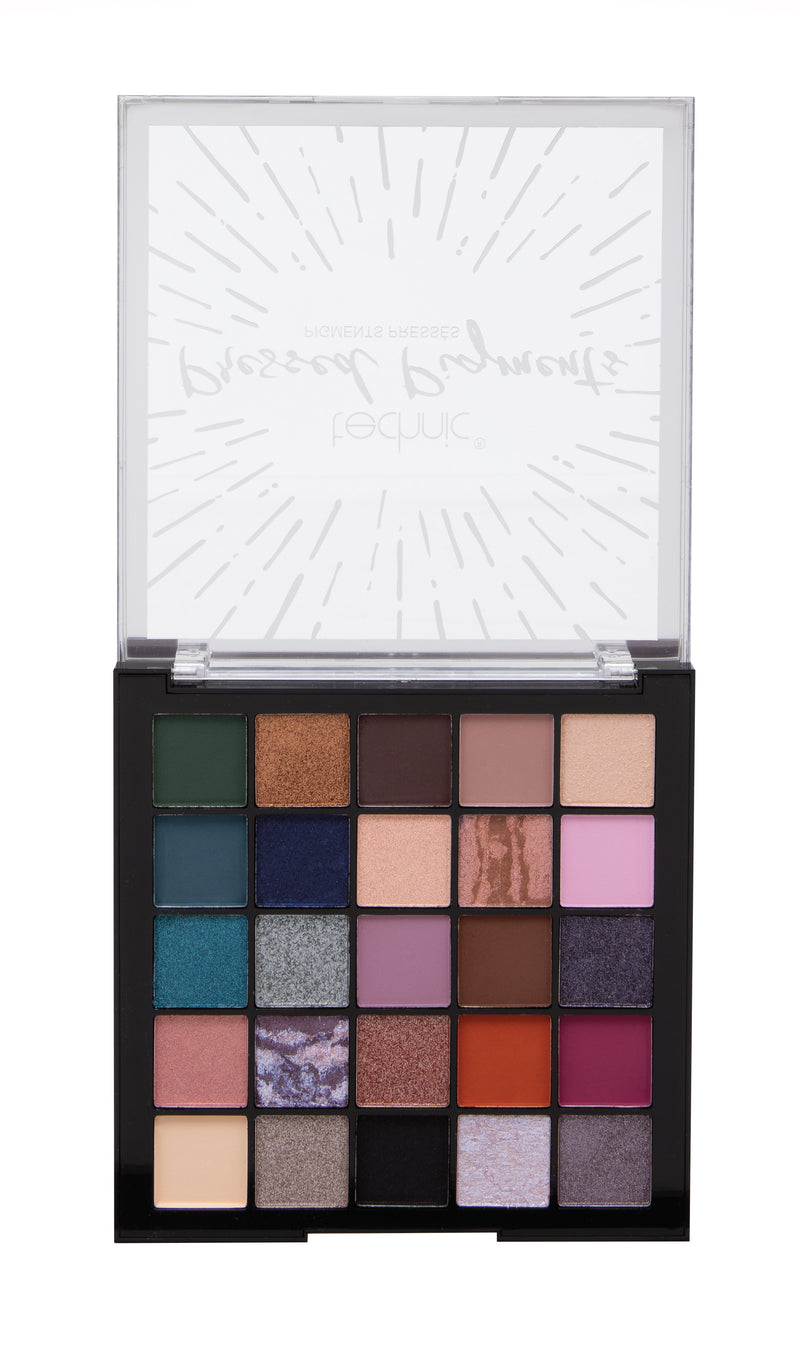 Technic Pressed Pigment Palette by Badgequo